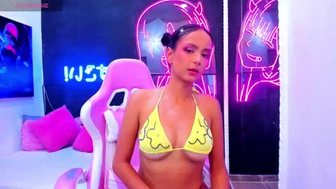 Snapshot of staarlightt chatting on September 25, 2025, 8:34 pm staarlightt online show from September 25, 2025, 8:34 pm