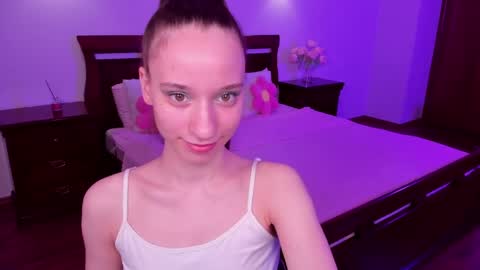 Snapshot of staceycutie chatting on April 12, 2026, 5:07 pm StaceyCutie online show from April 12, 2026, 5:07 pm