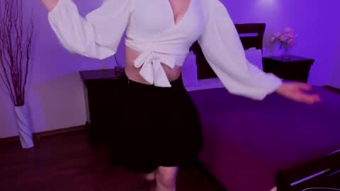 Snapshot of staceycutie chatting on May 8, 2026, 5:40 pm StaceyCutie online show from May 8, 2026, 5:40 pm