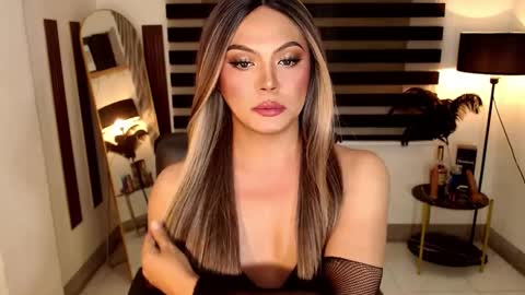 staceymoorets online show from February 9, 2025, 1:25 pm