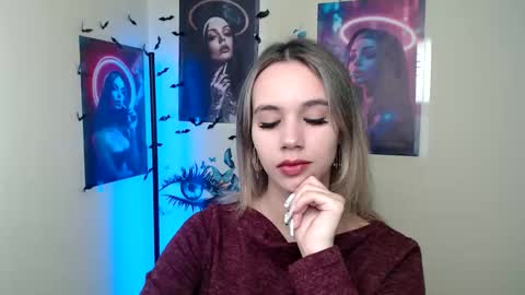 Snapshot of stacy_gr chatting on September 30, 2025, 12:10 pm Stacy online show from September 30, 2025, 12:10 pm