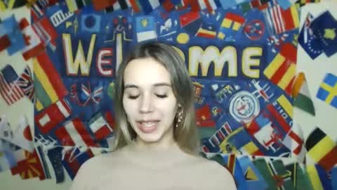 Snapshot of stacy_gr chatting on October 17, 2025, 1:35 pm Stacy online show from October 17, 2025, 1:35 pm