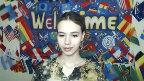 Snapshot of stacy_gr chatting on October 19, 2025, 12:17 pm Stacy online show from October 19, 2025, 12:17 pm