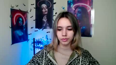 Snapshot of stacy_gr chatting on October 20, 2025, 12:27 pm Stacy online show from October 20, 2025, 12:27 pm