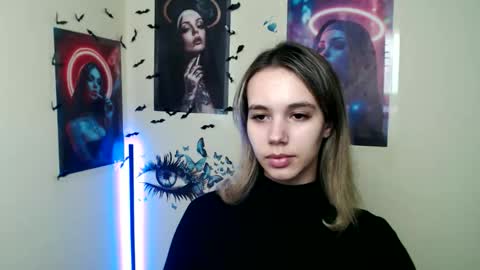 Snapshot of stacy_gr chatting on October 25, 2025, 12:13 pm Stacy online show from October 25, 2025, 12:13 pm