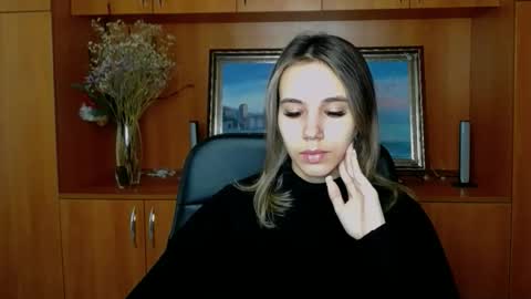 Snapshot of stacy_gr chatting on October 30, 2025, 7:32 am Stacy online show from October 30, 2025, 7:32 am