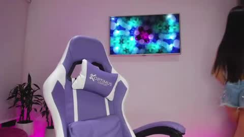 Snapshot of stacy_malibu1 chatting on June 18, 2026, 11:53 pm TWstacymalibu110 online show from June 18, 2026, 11:53 pm