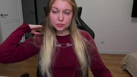 Stacy  online show from September 20, 2025, 2:40 pm