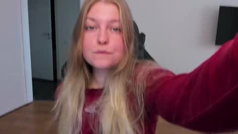 Stacy  online show from October 3, 2025, 11:07 am