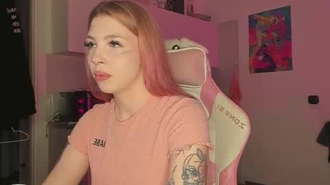 Snapshot of stacy_quinst chatting on September 26, 2025, 5:17 pm Stacy online show from September 26, 2025, 5:17 pm