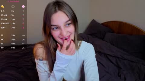 Snapshot of stacy_sexylips chatting on October 24, 2025, 6:37 pm Sexy lips online show from October 24, 2025, 6:37 pm