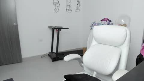 Zulma Yisset online show from June 13, 2026, 2:53 am