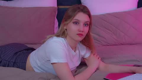 StacyEvances online show from May 7, 2026, 7:14 am