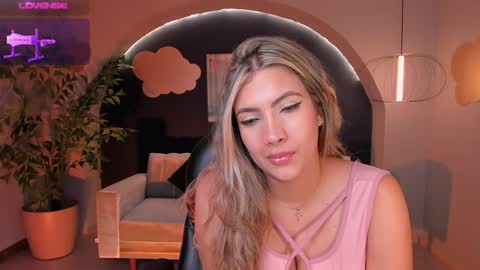 Im Stacy online show from January 13, 2025, 4:08 pm