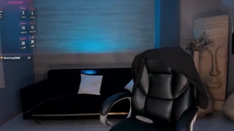 Im Stacy online show from February 19, 2025, 6:10 pm
