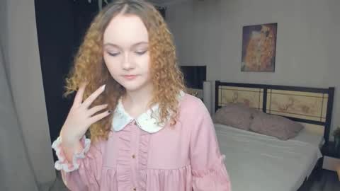 Violet online show from February 9, 2026, 5:39 pm