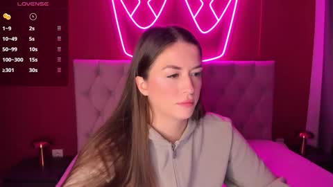 Stacy online show from October 17, 2025, 1:20 am