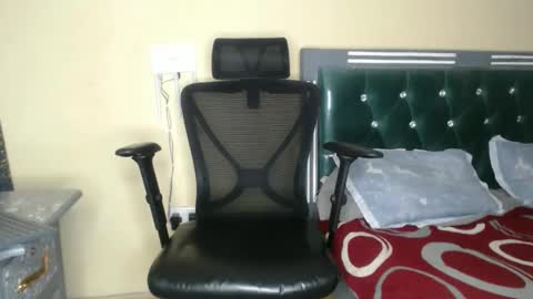 calvin online show from November 27, 2025, 2:02 am