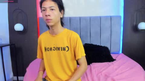 Snapshot of star_and_lippe chatting on December 18, 2024, 3:37 am Star and Lippe online show from December 18, 2024, 3:37 am