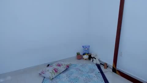 star_shooting online show from December 19, 2025, 9:33 pm