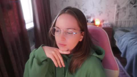 Snapshot of star_shopping chatting on March 2, 2026, 7:59 am Alice online show from March 2, 2026, 7:59 am