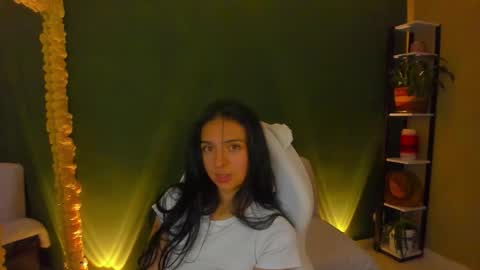 Snapshot of star_sub1 chatting on February 17, 2026, 12:51 am star_sub1 online show from February 17, 2026, 12:51 am