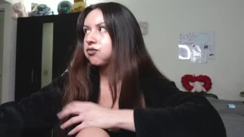 stardust_seiya online show from March 24, 2026, 4:50 am