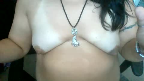 Snapshot of starella___saxxxton chatting on July 6, 2026, 3:47 pm starella___saxxxton online show from July 6, 2026, 3:47 pm