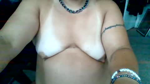 Snapshot of starella___saxxxton chatting on July 31, 2026, 4:06 pm starella___saxxxton online show from July 31, 2026, 4:06 pm