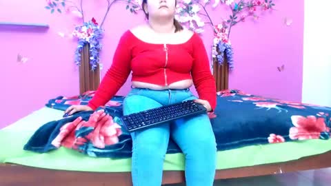 alejandra online show from May 2, 2026, 7:08 pm