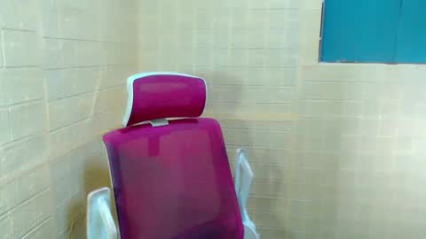 Snapshot of starfuckyut chatting on November 8, 2025, 3:07 am juicyFoxCocky online show from November 8, 2025, 3:07 am