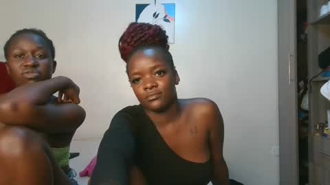 Snapshot of stargirl_lia chatting on March 31, 2026, 10:54 pm lia online show from March 31, 2026, 10:54 pm