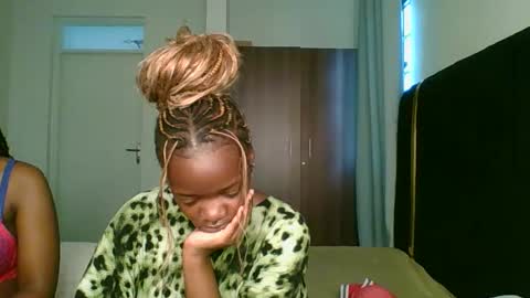 Snapshot of stargirl_lia chatting on May 8, 2026, 11:04 am lia online show from May 8, 2026, 11:04 am