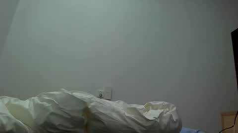 starlagurl online show from January 17, 2025, 4:04 pm