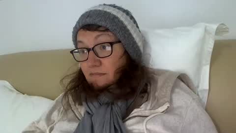 starlagurl online show from January 19, 2025, 11:01 am