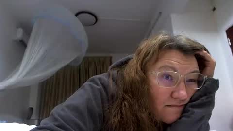 starlagurl online show from March 12, 2025, 3:40 pm