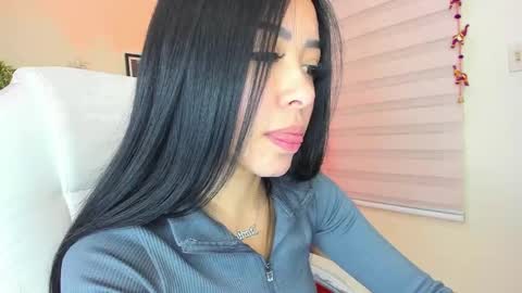 Snapshot of starlie_ chatting on February 1, 2025, 2:37 am Alisson online show from February 1, 2025, 2:37 am
