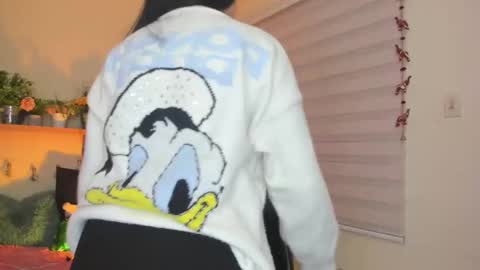 Snapshot of starlie_ chatting on February 11, 2025, 11:22 pm Alisson online show from February 11, 2025, 11:22 pm