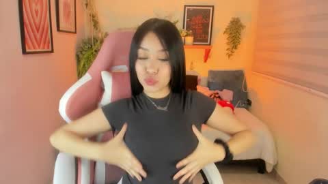 Alisson  online show from November 22, 2025, 3:05 am