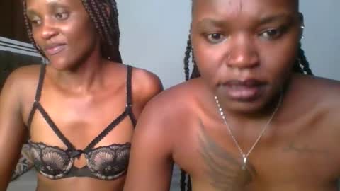 Snapshot of starlight_c chatting on October 13, 2025, 5:57 pm starlight_c online show from October 13, 2025, 5:57 pm