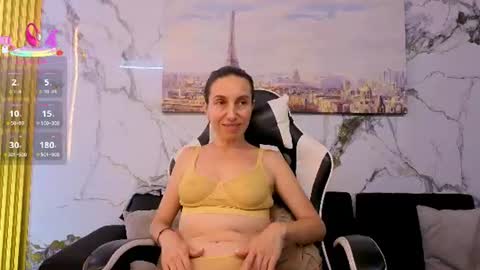starlight_mature11_aws online show from June 12, 2026, 8:08 pm