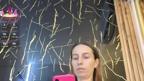starlight_mature23_aws online show from May 7, 2026, 10:15 pm