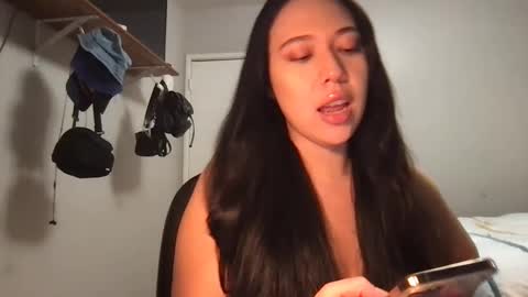 starlitdreams777 online show from March 8, 2025, 4:45 am