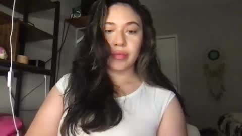 starlitdreams777 online show from June 3, 2026, 3:53 am