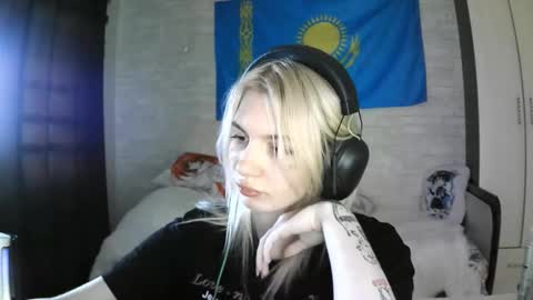 Katie online show from September 9, 2025, 10:59 am