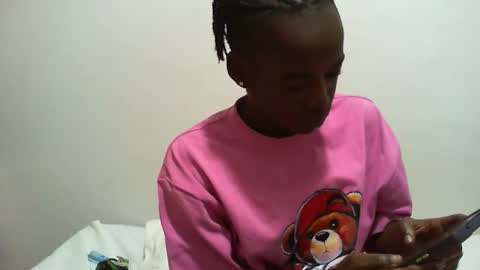 Snapshot of starry_sweetie chatting on October 12, 2025, 4:17 pm sweetgirl online show from October 12, 2025, 4:17 pm