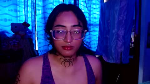 Snapshot of stars4spider_ chatting on September 24, 2025, 9:29 pm online show from September 24, 2025, 9:29 pm