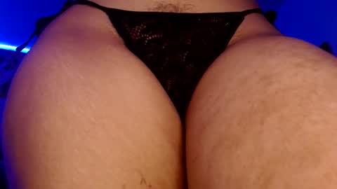 Snapshot of stars4spider_ chatting on October 24, 2025, 9:22 pm online show from October 24, 2025, 9:22 pm