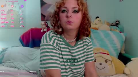 Snapshot of starsaturn chatting on September 15, 2025, 2:44 am Saturn online show from September 15, 2025, 2:44 am