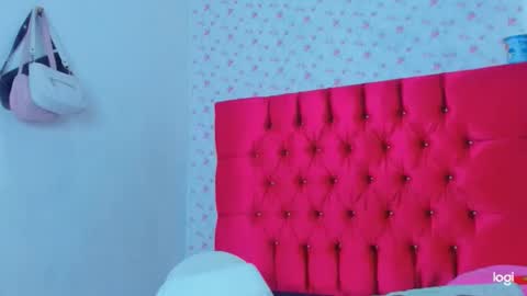 stassiebell online show from December 22, 2025, 5:48 am